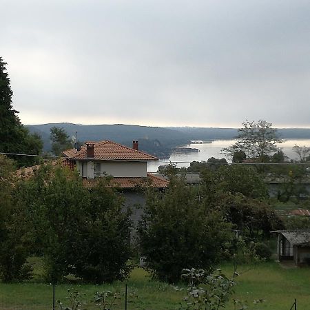 Vila Casale Cadeloro Nebbiuno Exteriér fotografie