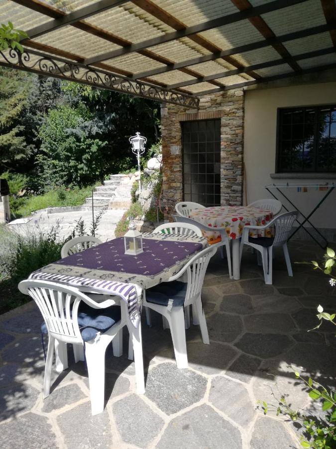 Vila Casale Cadeloro Nebbiuno Exteriér fotografie