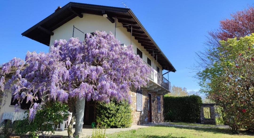 Vila Casale Cadeloro Nebbiuno Pokoj fotografie