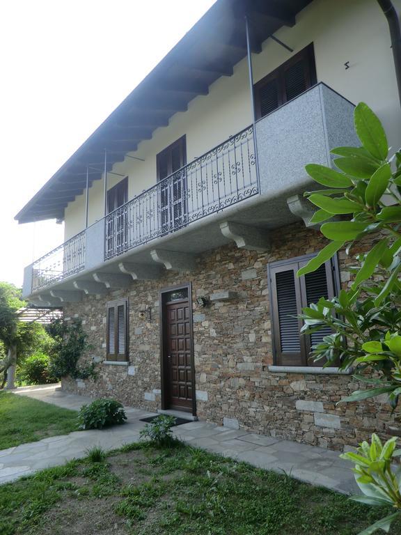 Vila Casale Cadeloro Nebbiuno Exteriér fotografie