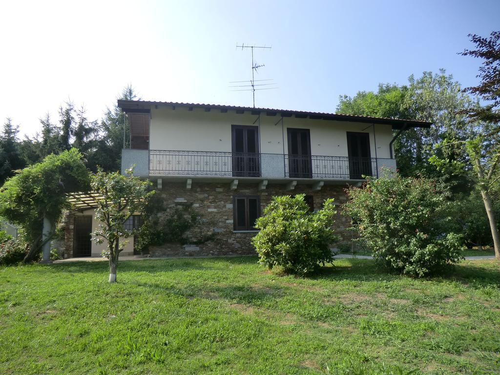 Vila Casale Cadeloro Nebbiuno Exteriér fotografie