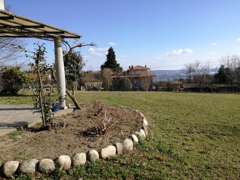 Vila Casale Cadeloro Nebbiuno Exteriér fotografie