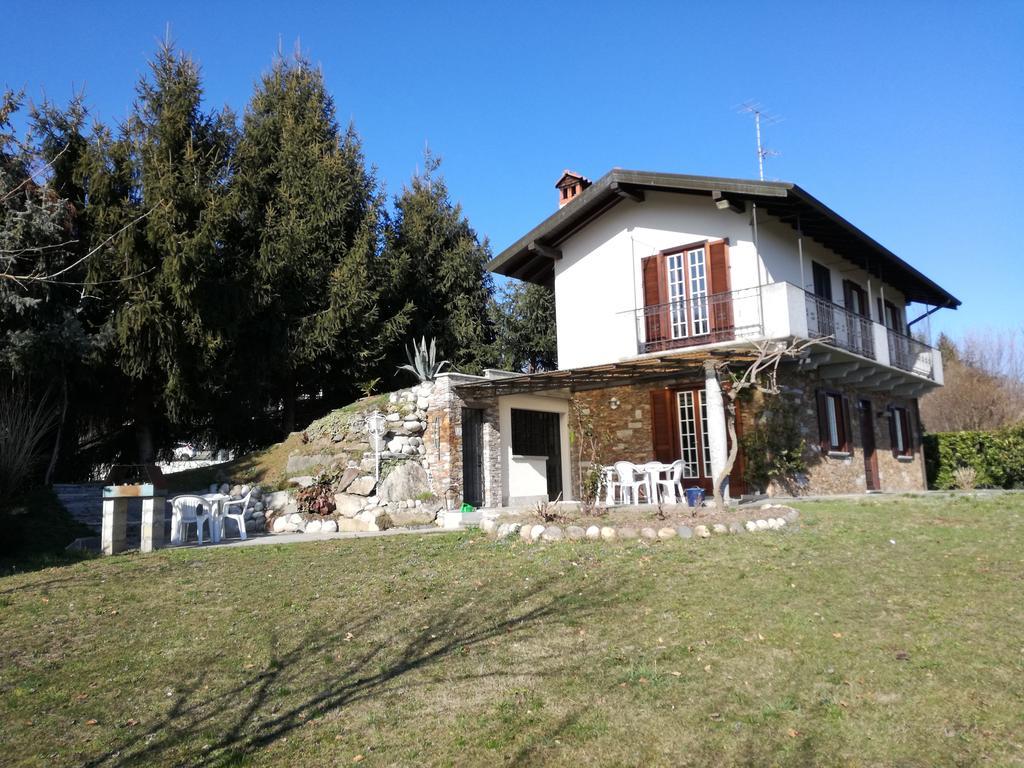 Vila Casale Cadeloro Nebbiuno Exteriér fotografie
