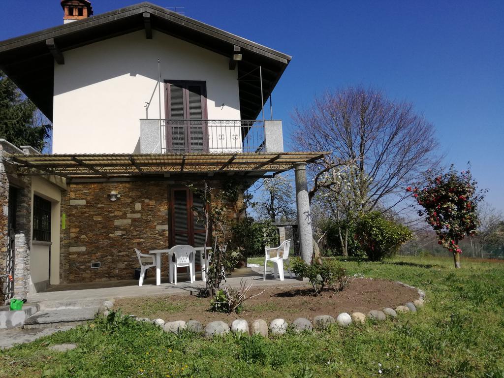 Vila Casale Cadeloro Nebbiuno Exteriér fotografie
