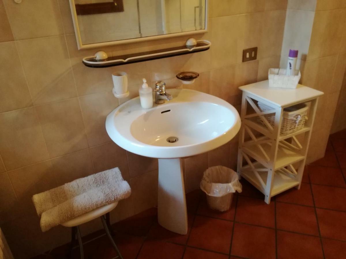 Vila Casale Cadeloro Nebbiuno Exteriér fotografie